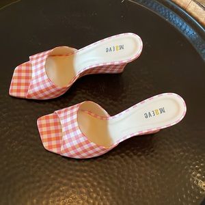 COPY - NWT. NIB Anthropologie Maeve Square Toe Mule Size 6…